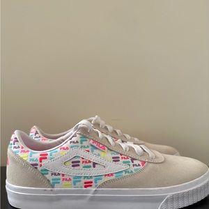 Brand new fila sneakers never been worn